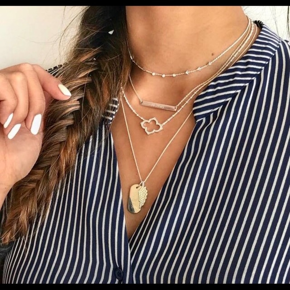 :: Stella & Dot Pavé Arabesque Pendant Necklace - Picture 6 of 7